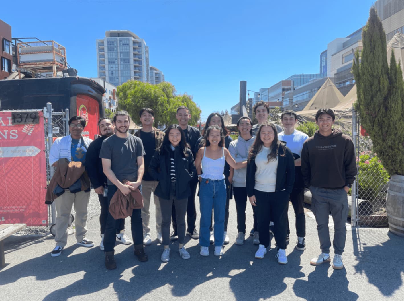 2023 summer interns at Parklab Gardens